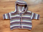 Pruhovan pleten svetk s kapuc. Zn. NEXT, zapnn na knoflky, vel. 68. 60 K